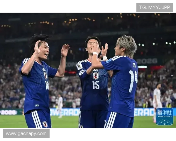 世界杯突尼斯日本比赛精彩瞬间：详细解析两队比赛中的高光时刻与精彩进球